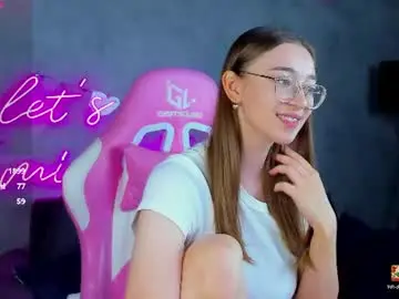 Lucyy_green  live sex cam