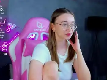 Lucyy_green  live sex cam