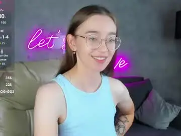 Lucyy_green  live sex cam