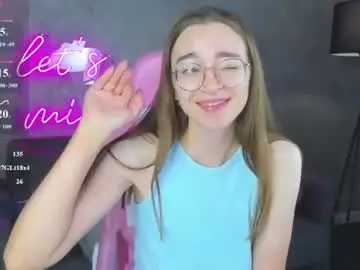 Lucyy_green  live sex cam