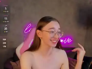 Lucyy_green  live sex cam