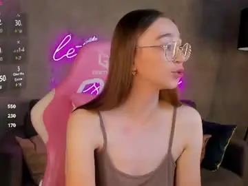 Lucyy_green  live sex cam