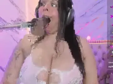 Maeve_bigboobs  live sex cam