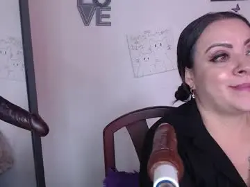 Mature_liaa  live sex cam