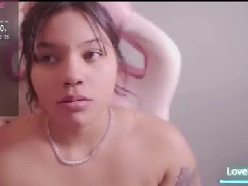Naomy_ruiz_  live sex cam