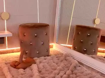 Rubyluxee  live sex cam