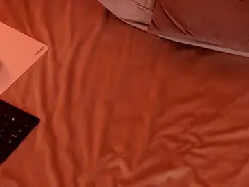 Rubyluxee  live sex cam