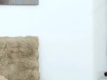 Rubyluxee  live sex cam