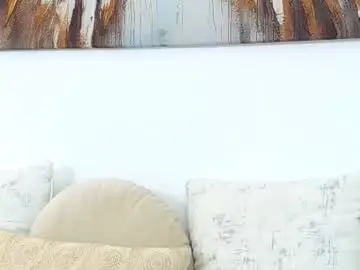 Rubyluxee  live sex cam
