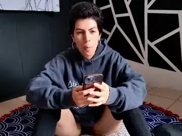 Silky_minx  live sex cam