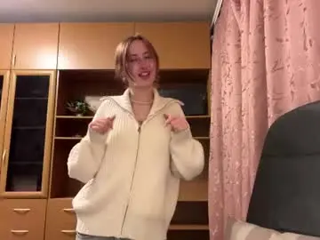 Alicewhiterabbbit  live sex cam