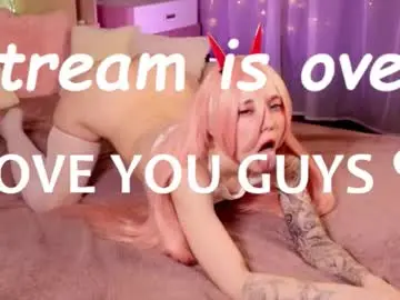 Badbitchcuteface  live sex cam