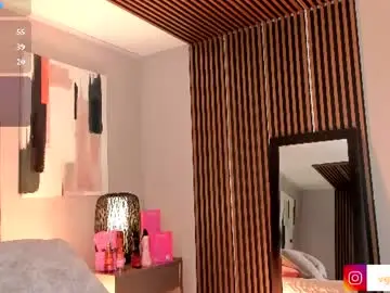 Emily_roberts1  live sex cam