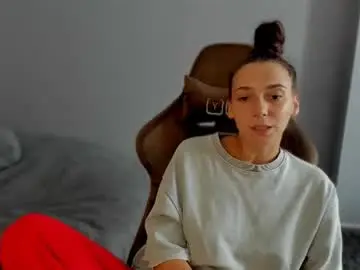 Gravitation777  live sex cam