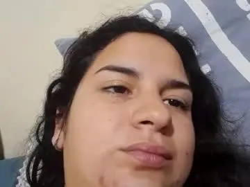 Guada33  live sex cam