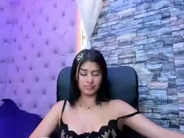Haileypetite  live sex cam