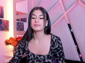 Haileypetite  live sex cam