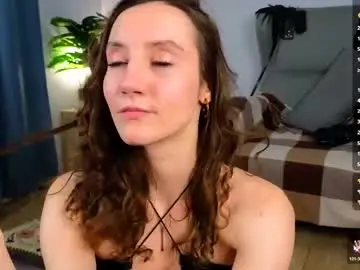 Hotlaracroft  live sex cam