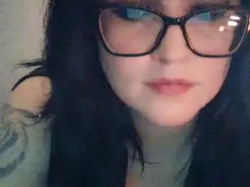 Kittytats21  live sex cam