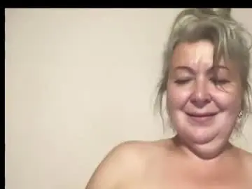 Milf_charlotty  live sex cam
