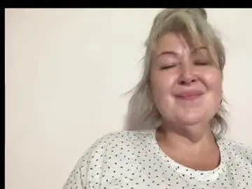 Milf_charlotty  live sex cam