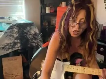 Ravenoldschool11  live sex cam