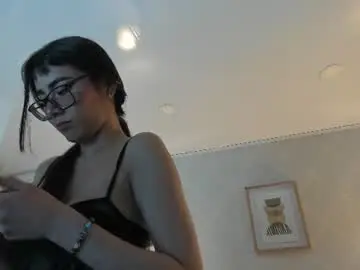 Anne_noire  live sex cam