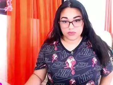 Caramelo945256  live sex cam