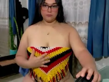 Caramelo945256  live sex cam