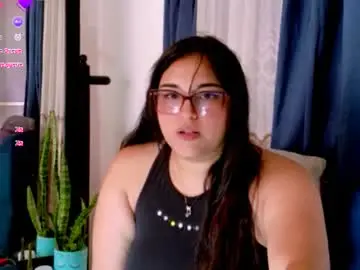 Caramelo945256  live sex cam