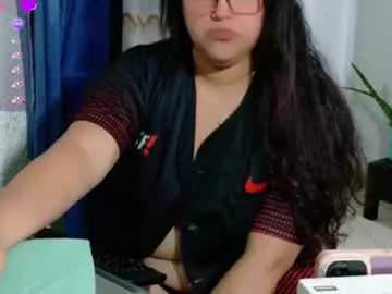 Caramelo945256  live sex cam