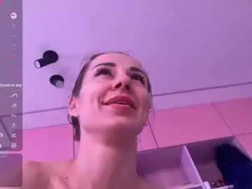 Crystallana  live sex cam