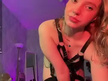 Itsevedarkside_  live sex cam