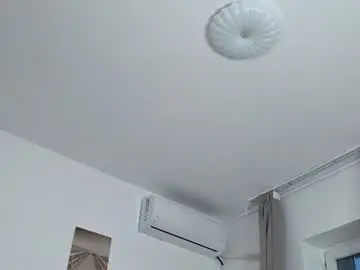 Jullyfox  live sex cam