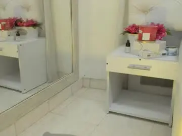 Kamila_arias  live sex cam