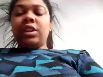 Kellykrude2  live sex cam