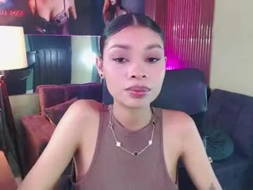 Perla_st  live sex cam