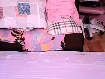 Sweetyummygirl  live sex cam