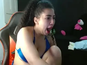 Ambersweettie198098  live sex cam