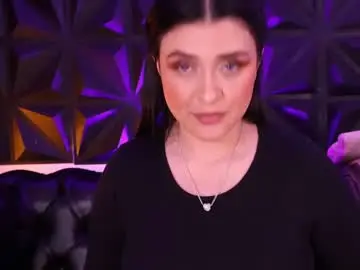 Anikaromanoff  live sex cam