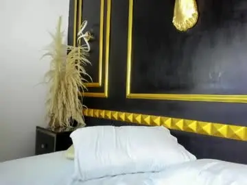 Bombom_fox  live sex cam