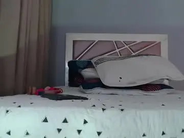 Celeeste_w  live sex cam