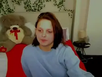 Charlotte_boobsss  live sex cam