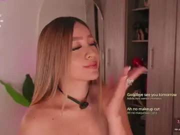 Kaaren17  live sex cam