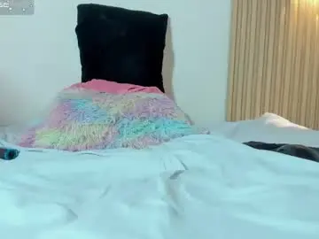 Lizzy_thow  live sex cam