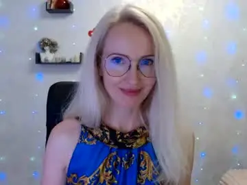Luckcristal  live sex cam
