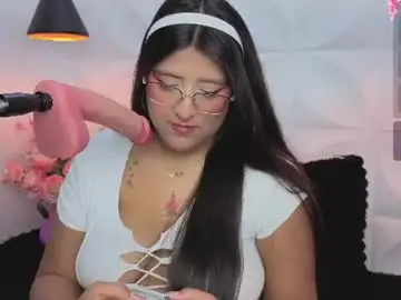Megann__up  live sex cam