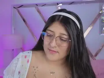 Megann__up  live sex cam