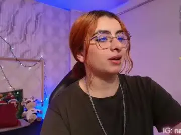 Naomy_tay1  live sex cam