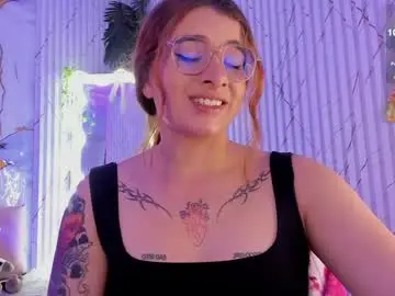 Naomy_tay1  live sex cam